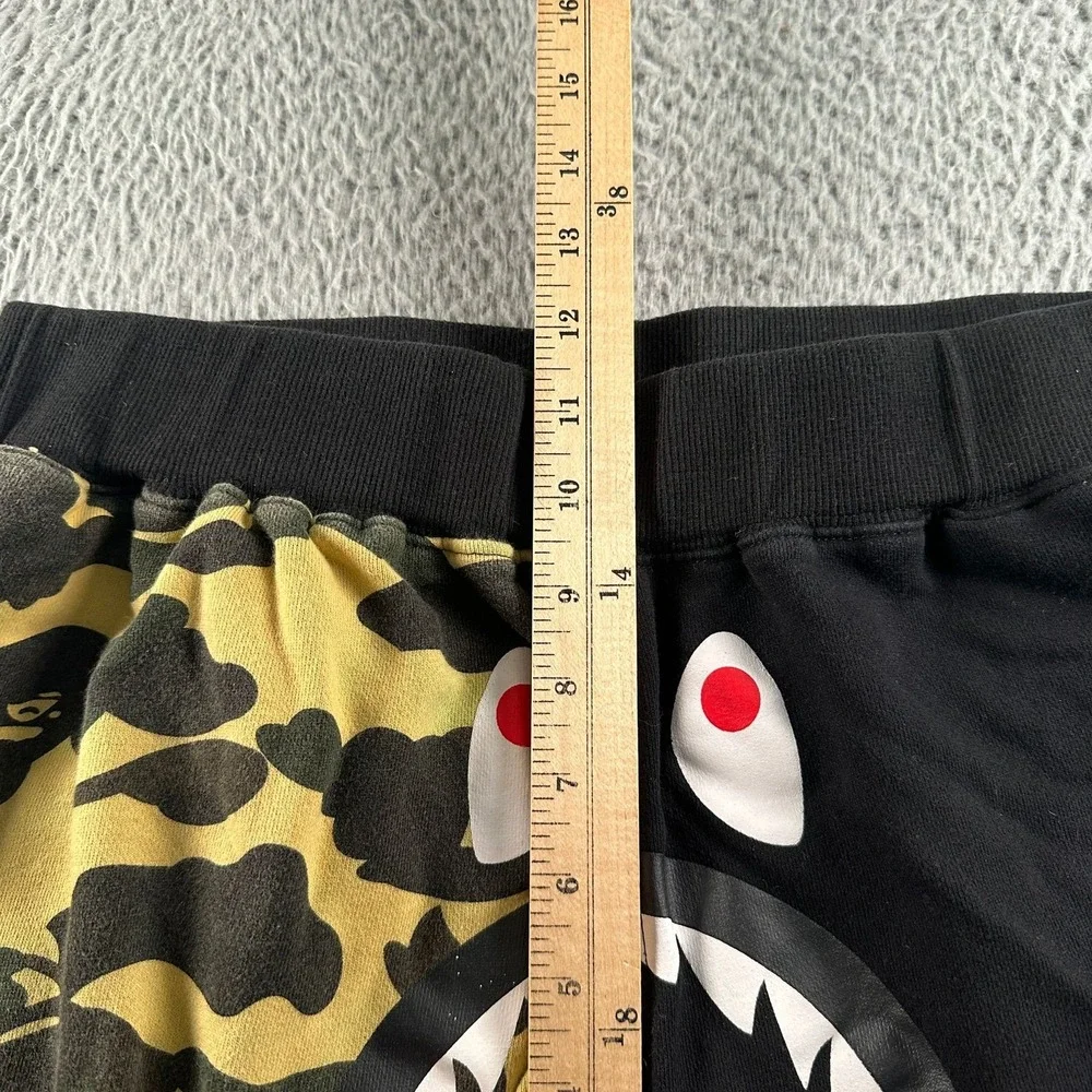 A‎ Bathing Ape Bape Shark Half Camo Shorts Youth 3XL Size 30 Mens Streetwear